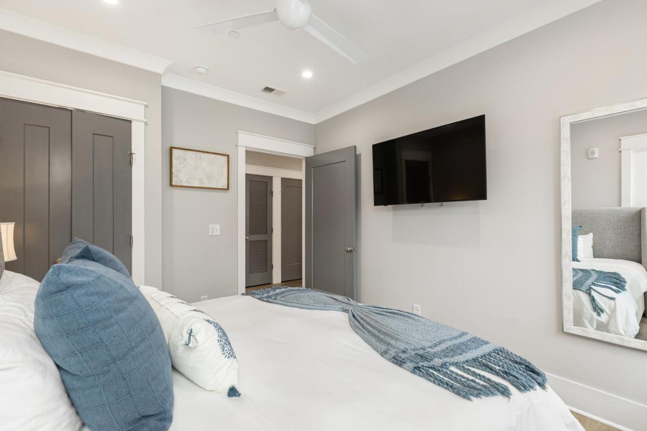 The Azalea Suite At 124 Spring Чарлстън Екстериор снимка